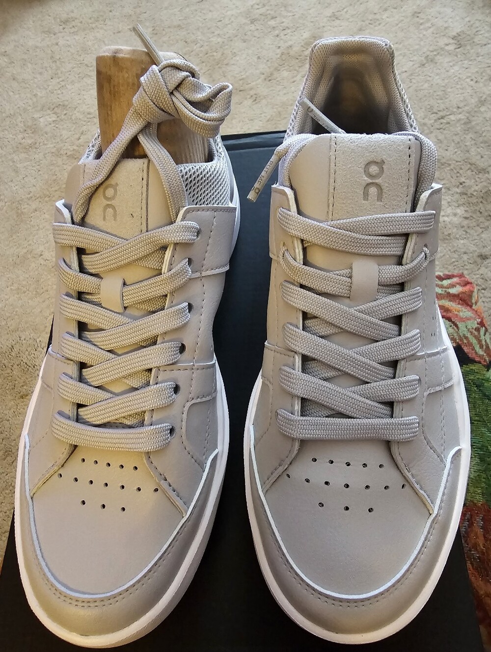 On Running Womens Sneakers in Light Be/Gray
